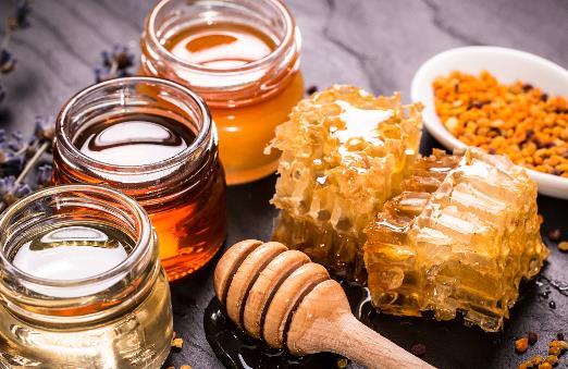 ​每天喝蜂蜜的功效 几大所谓缓解便秘的食物分析