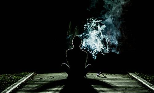 ​烟草是人类健康的最大威胁 两种中医戒烟好方法