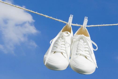 ​关于衣物鞋子清洁保养的小妙招 小白鞋洗白白教程