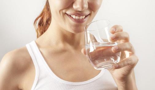 ​喝水讲究多正确喝水身体好 喝水中的那些小秘密