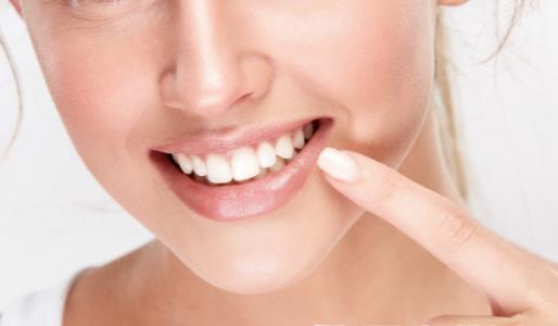 ​网传美白牙齿偏方鉴定是否靠谱 常见美牙方法推荐