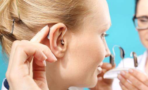 ​助听器应避免哪些环境使用 有关于助听器的日常保养